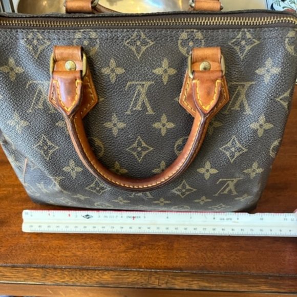 Louis Vuitton Bag - Picture 14 of 16